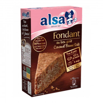 Préparation gâteau fondant...