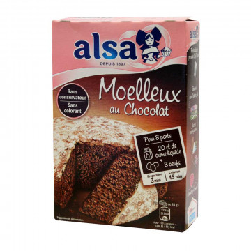 Préparation gâteau moelleux...