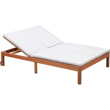 Bain de soleil de jardin en...